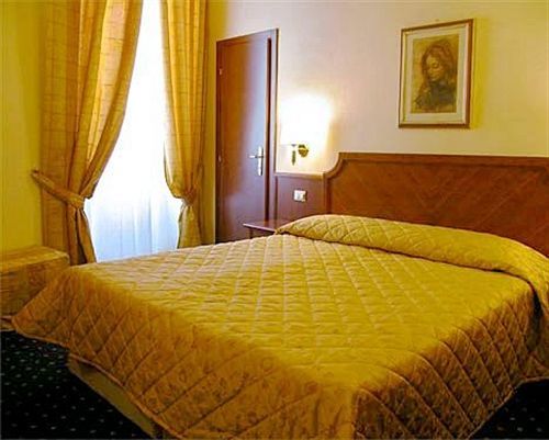 Hotel Arizona Флоренция Номер фото